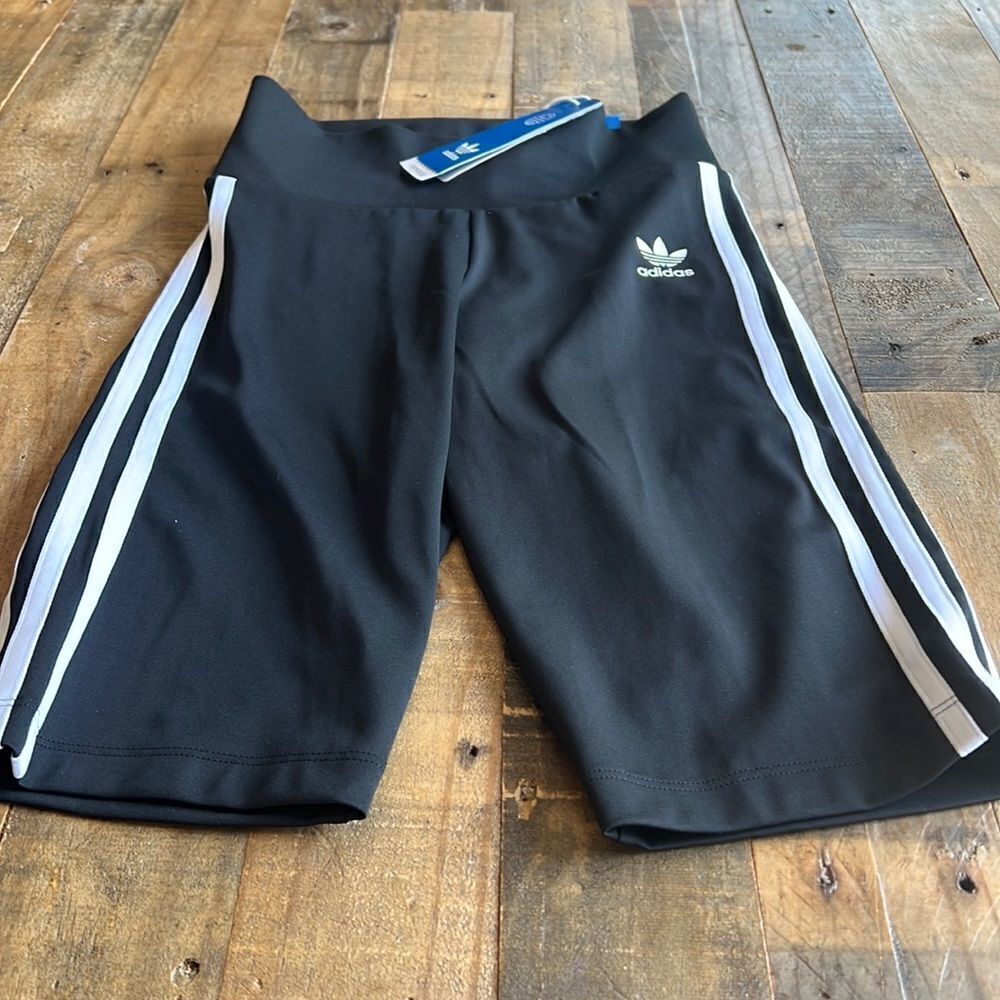 NWT XS HIGH-WAIST BIKER SHORTS